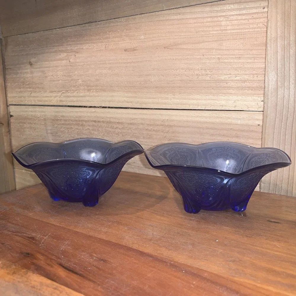 HAZEL ATLAS COBALT BLUE ROYAL LACE‎ RUFFLED PAIR 2 CANDLESTICKS VERY RARE EUC